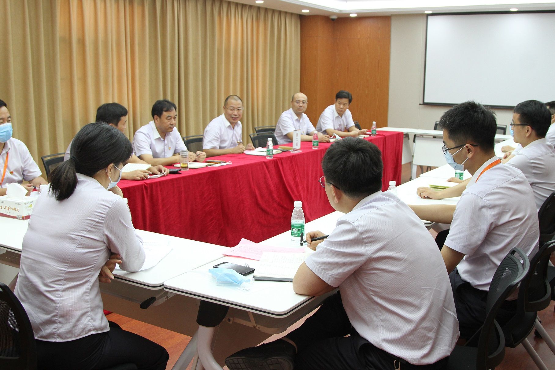 “两级书记话党建”座谈交流2