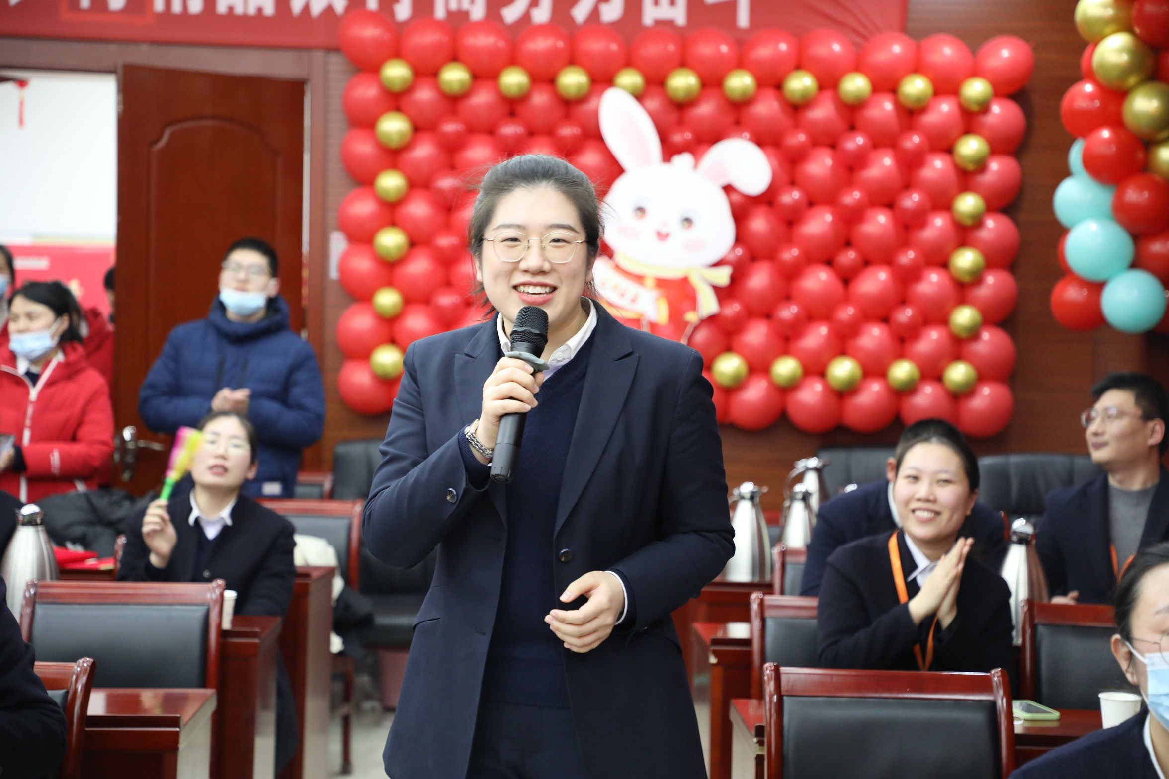081合唱《相亲相爱》